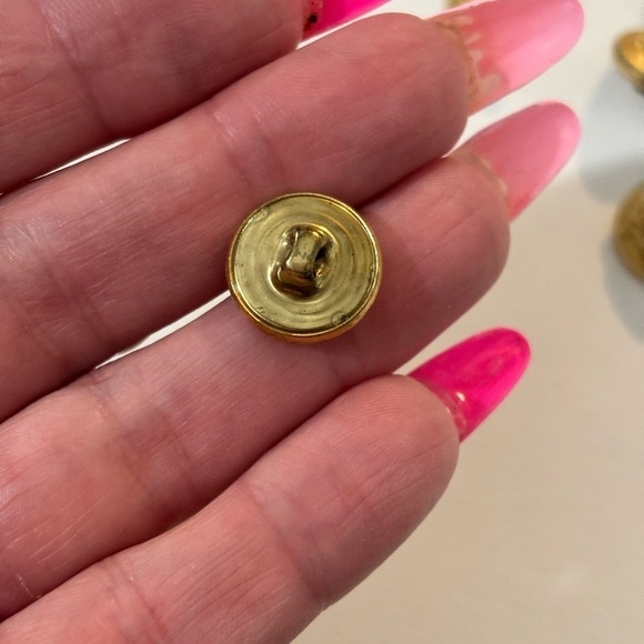 Vintage buttons 13 - Picture 4 of 6